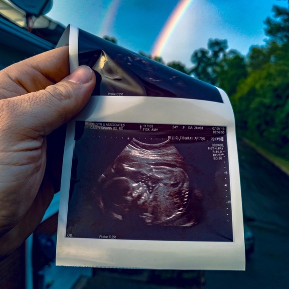 Meet your Posher, Tyler - Picture 3 of 8